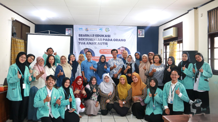 Seminar “Edukasi Seksualitas bagi Orang Tua Anak Autis” Sinergi PLB UNS dan SLBS Mitra Ananda